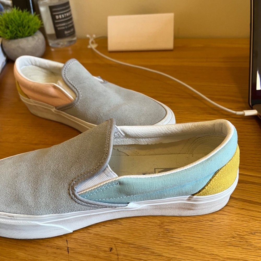 Platform vans - Picture 2 of 2